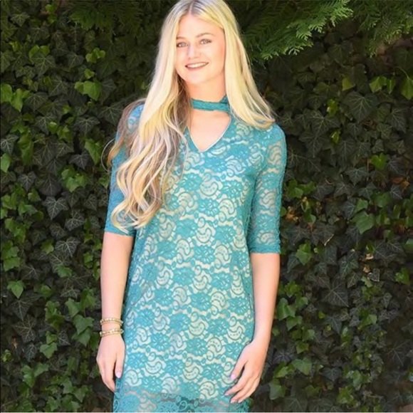 NWOT Bundle of 2 Modest Lace Dresses!👗 - Picture 7 of 8